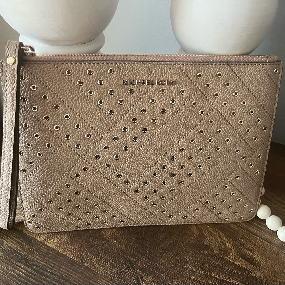 Michael Kors, large wristlet